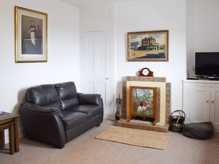 Family-oriented cottage with garden | Beach view | Close to the beach | Pet-friendly — photo 4