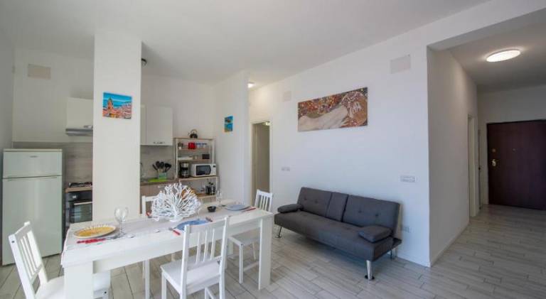 Lovely holiday apartment with terrace | Pets are welcome — photo 3