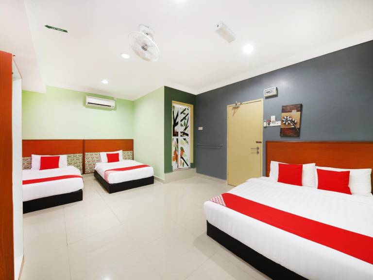 Super OYO 720 Corridor Hotel 2