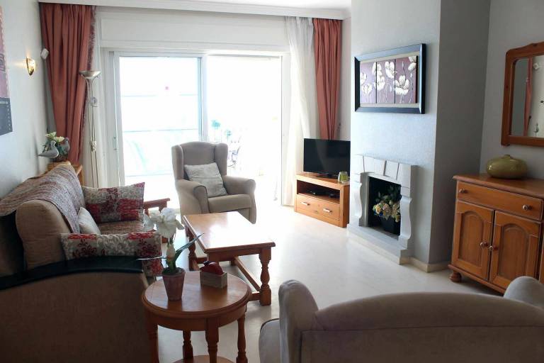 In the front-line location with sea views, direct — photo 3