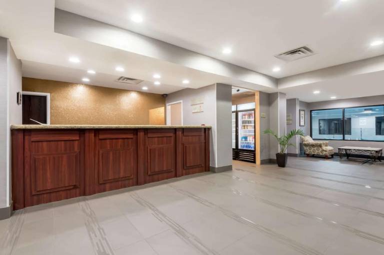 Hawthorn Extended Stay by Wyndham Columbus West