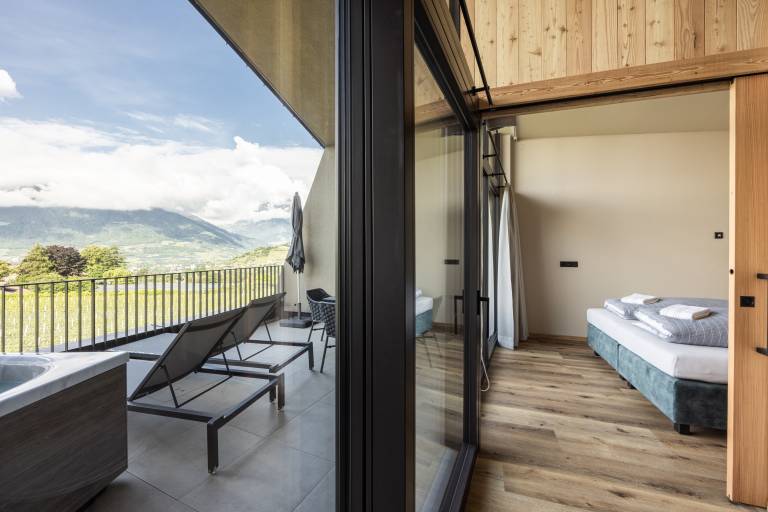 Apartment 'Oberhaslerhof Montes' with Mountain View, Wi-Fi and Air Conditioning in Bolzano