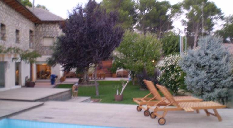 Vacation home with pool — photo 3