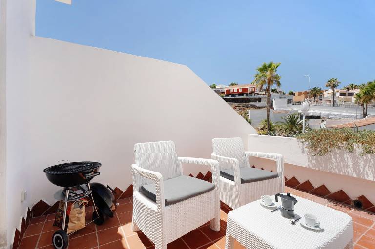 Vacation Home "Holiday Valley Blue Ocean B2" with Sea View, Shared Pool & Wi-Fi — photo 3