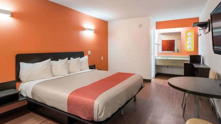 Motel  Midlothian