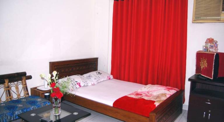 Marry House