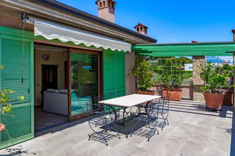 Romantic Lake View Terrace & Total Privacy Padenghe sul Garda — photo 4