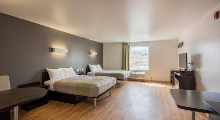 Studio 6 Mccarran, NV - Sparks - Tahoe - Reno Industrial Center — photo 2