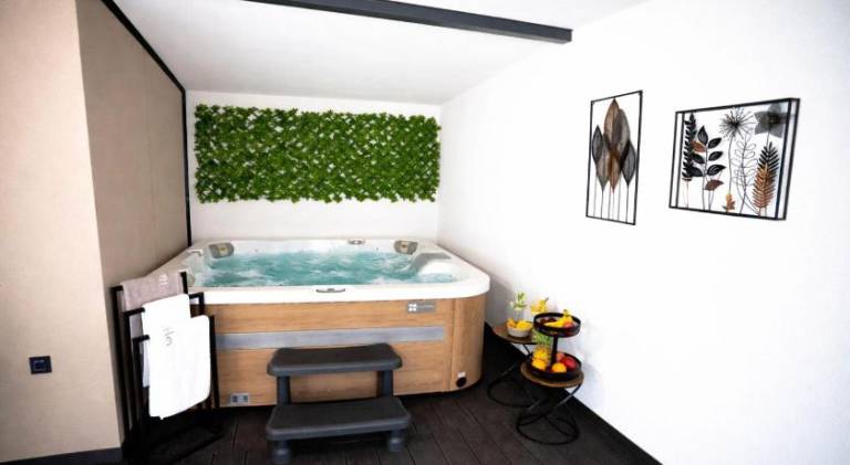 Wonderful house with hot tub | Pet-friendly in Vodice