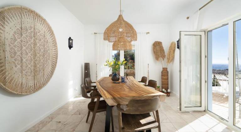 Fully equipped villa with grill, yard & terrace | Perfect for remote work | Pets allowed — photo 2