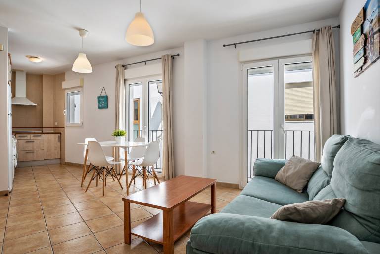 Fully equipped apartment with fast internet & patio | City view | Next to the beach | Pets allowed — photo 5