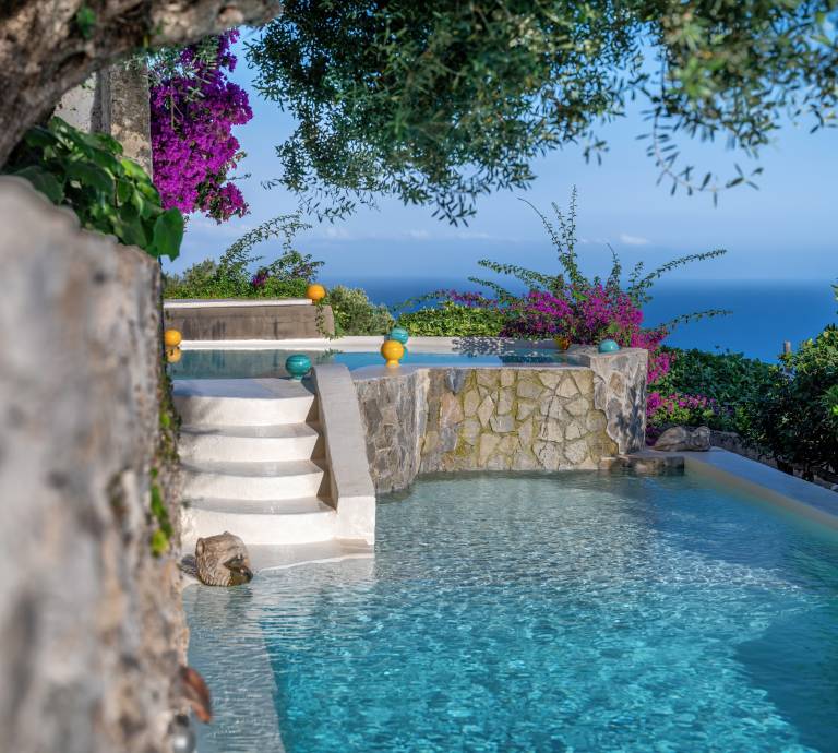 Villa with private pool, patio & barbecue | Sea view — photo 5