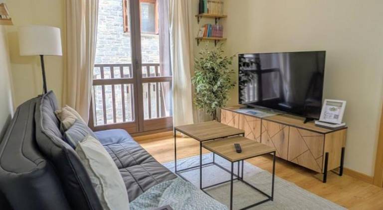 Rental apartment with 2 rooms for 4 persons — photo 5