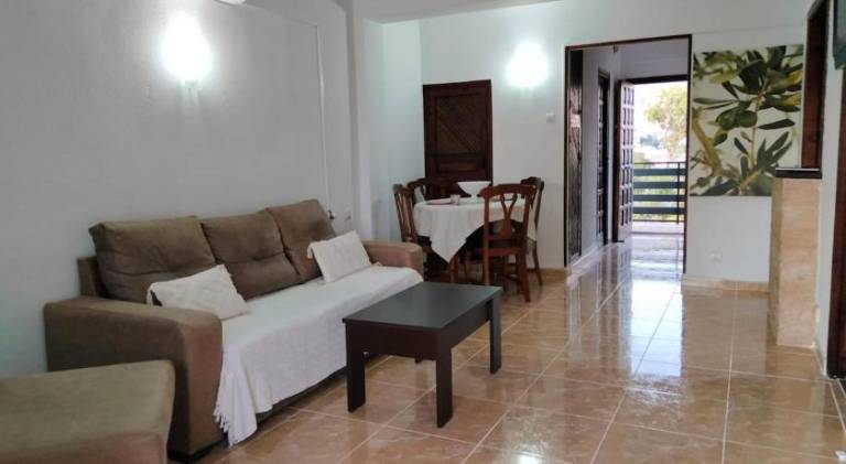 Apartment with patio | Pets are welcome — photo 2