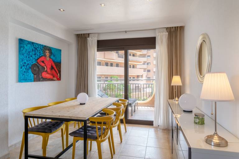 Apartment 'Luxury Flat Beach Resort Sea View' with Shared Pool, Wi-Fi and Air Conditioning — photo 5