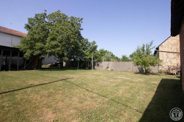 Gite with barbeque, terrace & garden | Pets are welcome — photo 2
