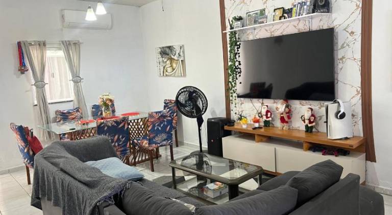 House with 1 room for 4 persons in Belém
