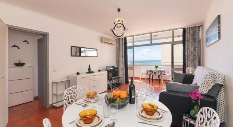 Fully equipped lovely apartment with patio & private pool | Beach nearby | Dogs allowed — photo 3