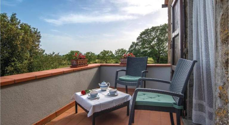 Ample vacation home with private pool, barbecue & terrace | Pets allowed — photo 4