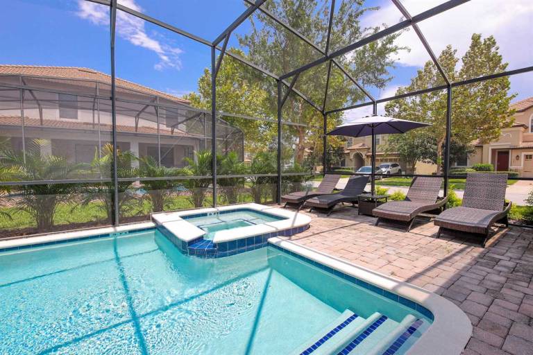 Villa with pool in Osceola, FL