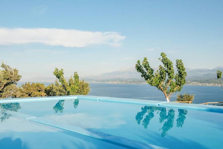Villa Akrolithos with Private Pool
