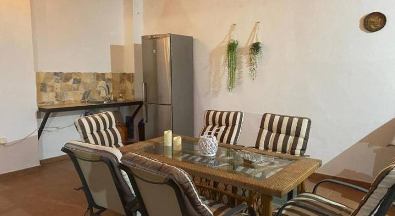 Villa with yard, patio & grill — photo 4