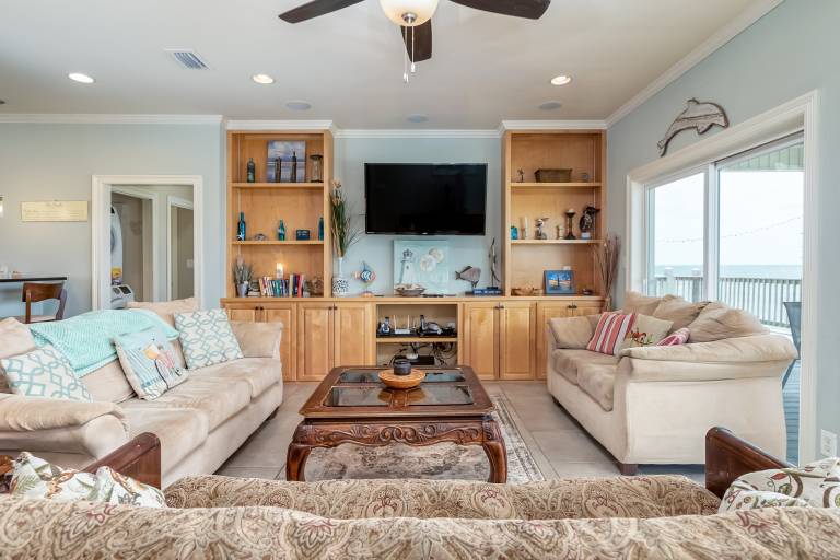 Southern Breeze - 103 Vaca Ct — photo 5