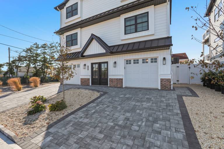House Surf City