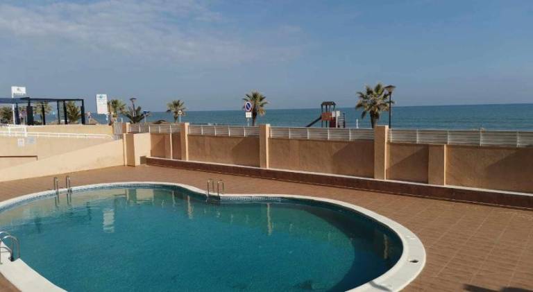 Pleasant rental apartment with patio & pool | Close to the beach | Pet-friendly — photo 3