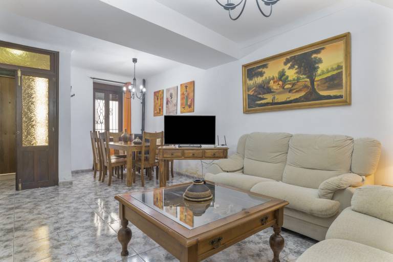 Family-friendly vacation home with fast internet, private pool & terrace | Mountain view | Pet-friendly — photo 4