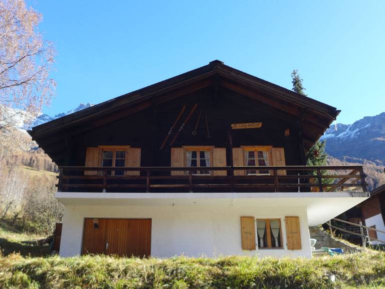 Villa Ayer