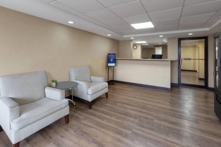 Days Inn by Wyndham Dumfries Quantico — photo 4