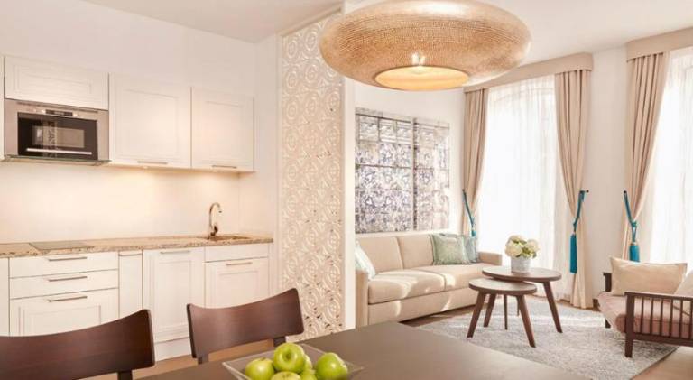 Nice apartment with patio, yard & pool | Close to Santa Justa Lift | Pet-friendly — photo 2