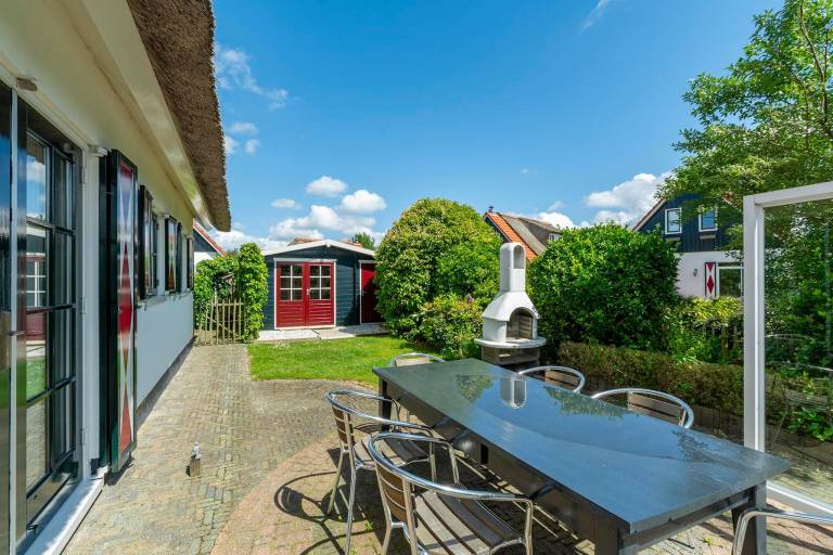 Children-friendly charming villa with terrace & yard | Pets are welcome — photo 4