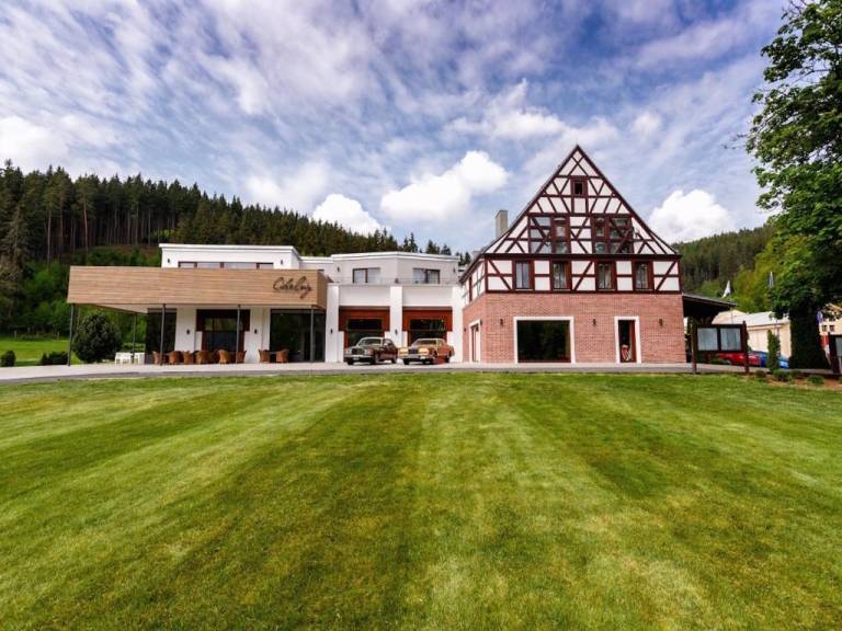 Cihelny Golf & Wellness Resort in Karlovy Vary