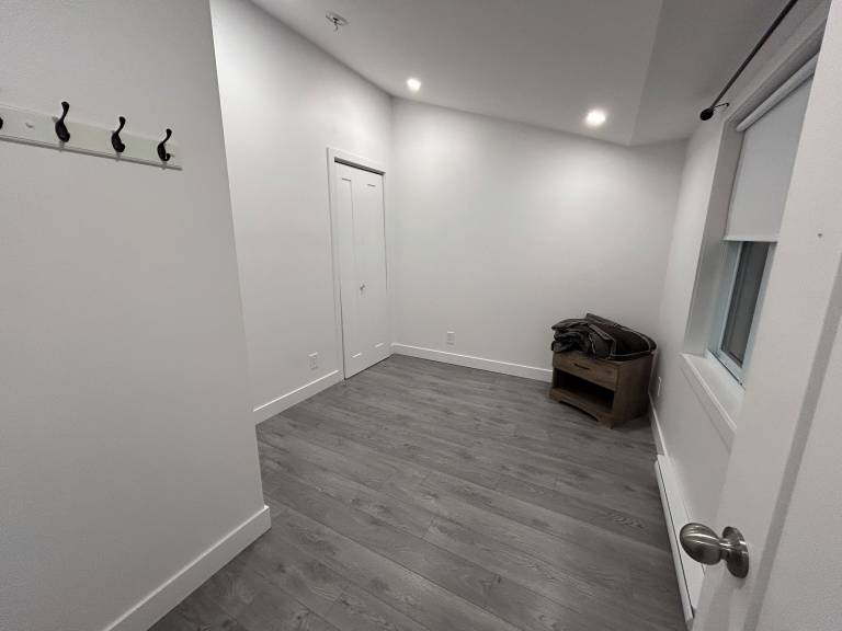 Condo Sutton