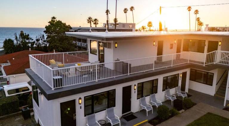The Tides Oceanview Inn & Cottages in Pismo Beach, CA