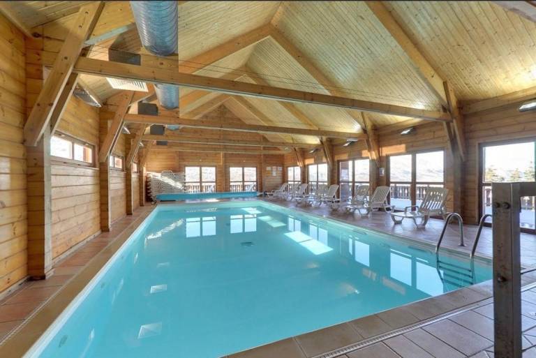 Chalet, 350m from resort center, swimming pool, sauna, terrace, fireplace or stove, tv, 85m² — photo 2