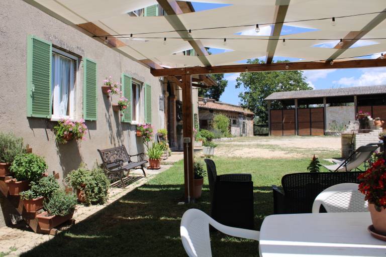 Family-friendly lovely house with yard | Dogs allowed — photo 4