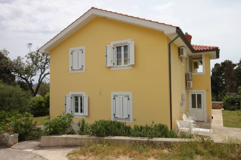 Apartma Nerezine