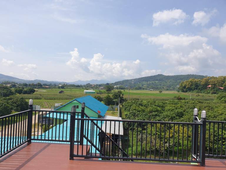 Villa with grill & garden — photo 4