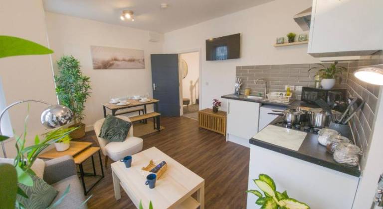 Principality Suites; Three Bed By Property Promise — photo 3