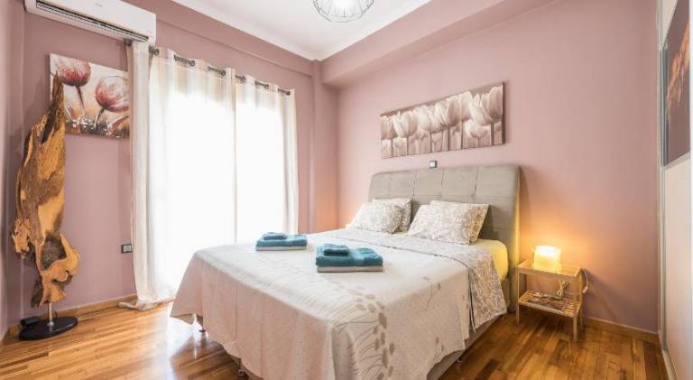 Stylish Luxury Apartment near Acropolis at Neos Kosmos metro station in Athens