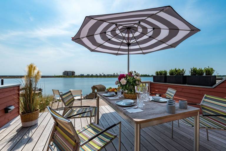 Ferienhaus "Auszeit" mit Sauna, Kamin, Südterrasse und 50 Metern zu Ostseestrand in Flensburg