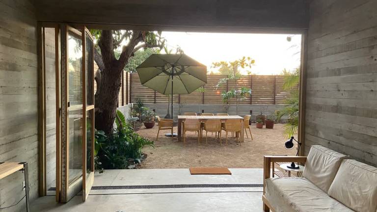 CASA NU La Saladita surf point