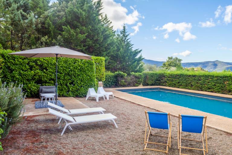 Villa with garden, pool & BBQ — photo 2
