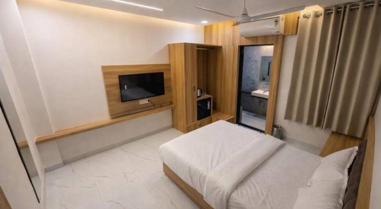 Accuotel Inn Lavish Villa — photo 4