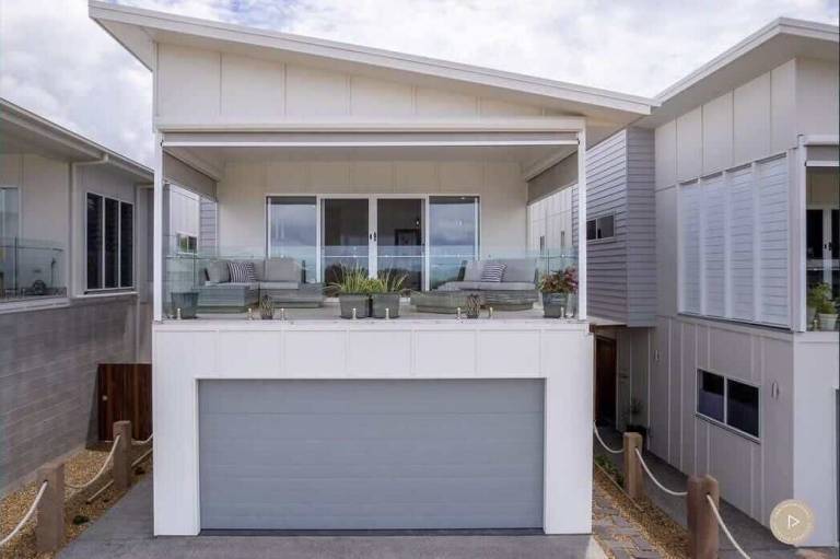 Apartment  Seventeen Seventy