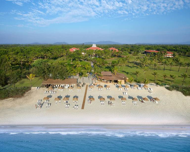 Resort  Betul Beach