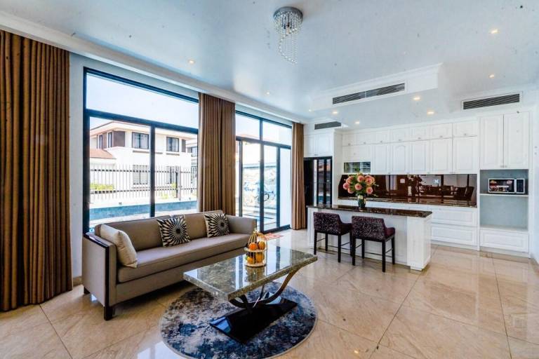 Beautiful villa with barbeque, pool & garden | Water view | Good for workation | Pets allowed — photo 2